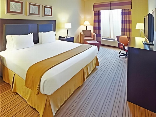 Holiday Inn Express Hotel And Suites Shreveport-West image 2